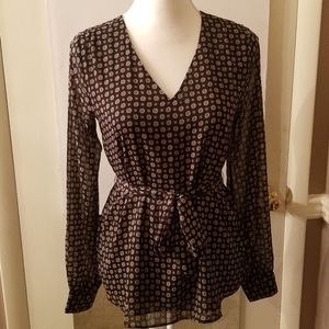 Long sleeve knit top